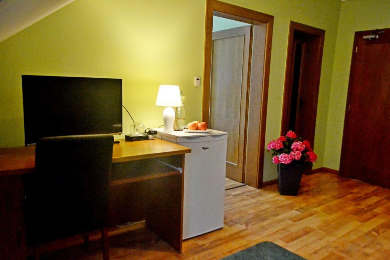Penzion Daniela Rajecké Teplice Exteriör bild